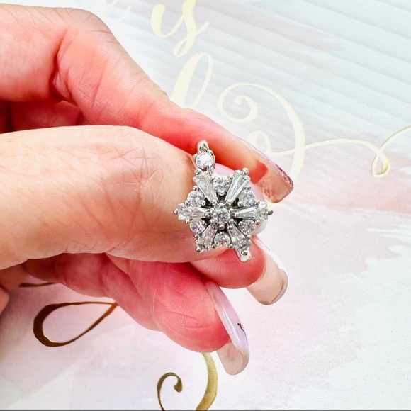 Carousel Hexagon Clear Crystal CZ Rotating Resizable Silver Fancy Fidget Ring - Picture 4 of 5